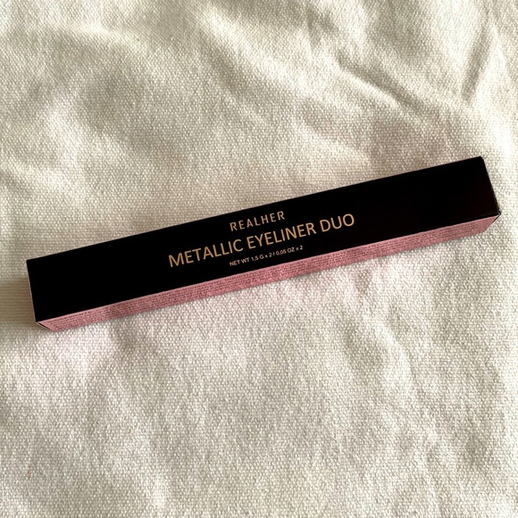 🌟$5 add on 🌟 RealHer Metallic Eyeliner Duo - Picture 2 of 7